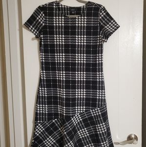 Violet B. Black and white plaid drop hem dress S